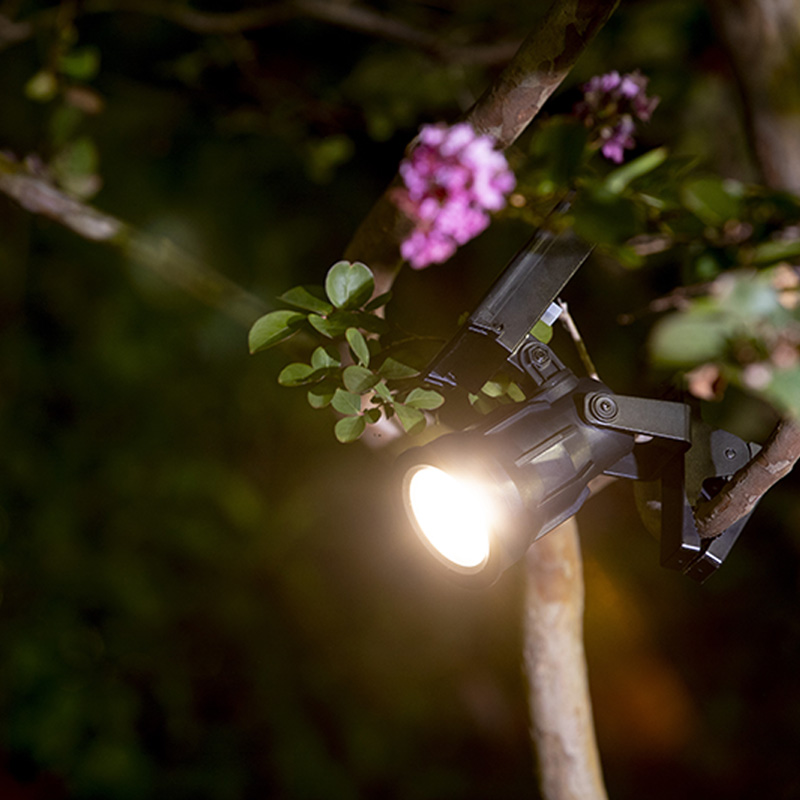 SD-19070B Solar Spotlight With Clip